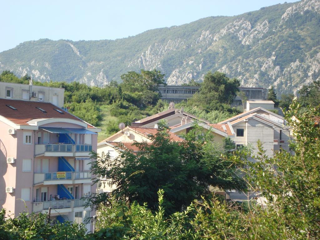 Apartment Adela Kotor Exterior photo