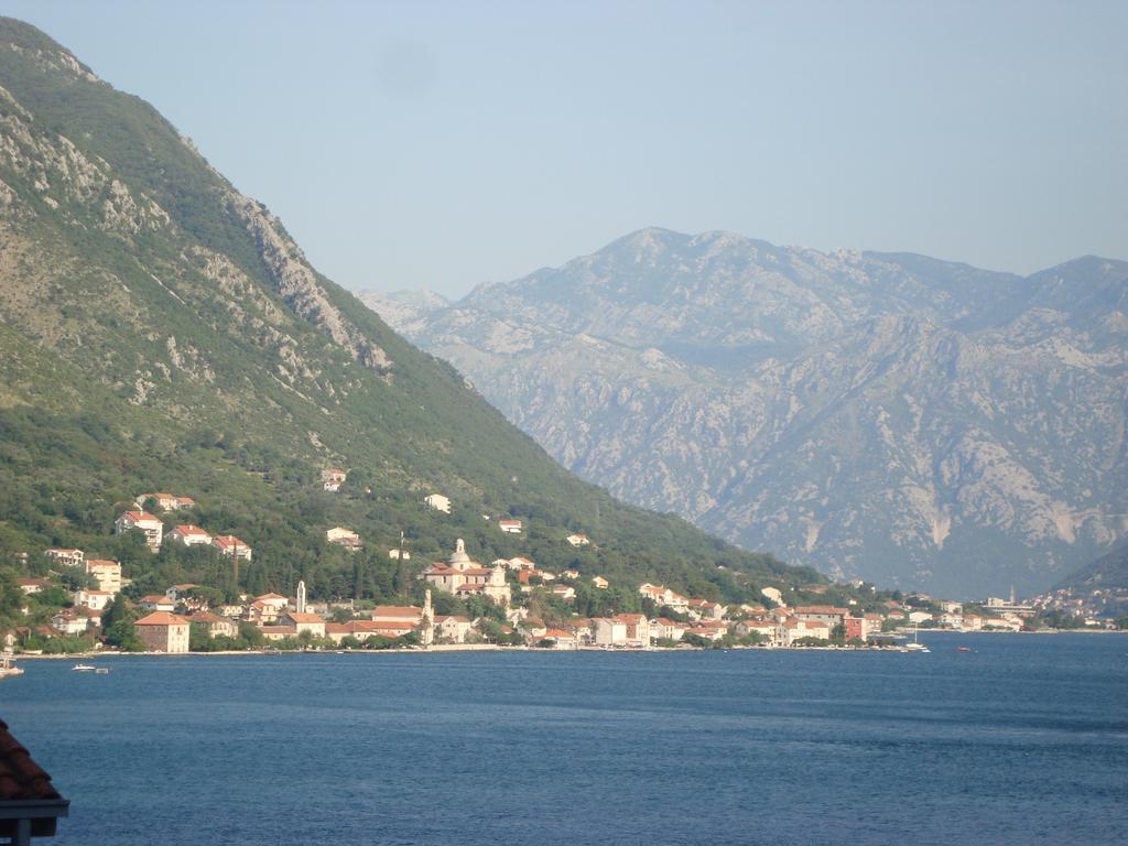Apartment Adela Kotor Exterior photo